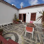 Remarkable 4-bed * La Laguna